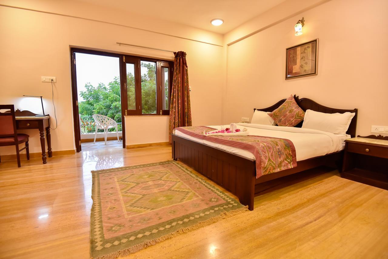 Araliayas Resort & Spa Ουνταϊπούρ Εξωτερικό φωτογραφία