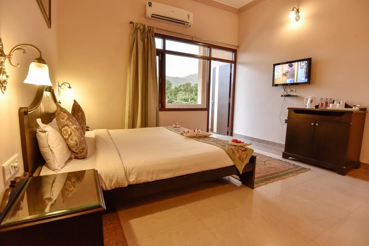 Araliayas Resort & Spa Ουνταϊπούρ Εξωτερικό φωτογραφία