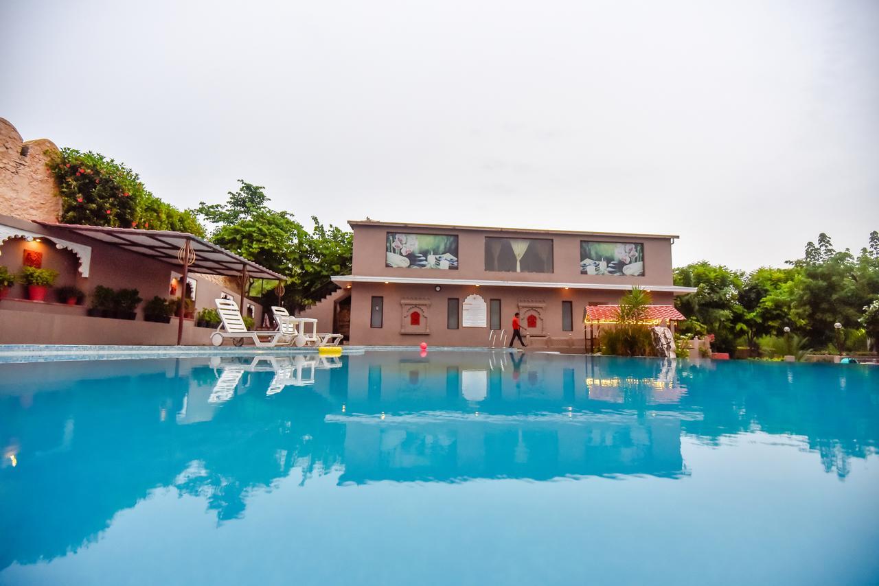 Araliayas Resort & Spa Ουνταϊπούρ Εξωτερικό φωτογραφία