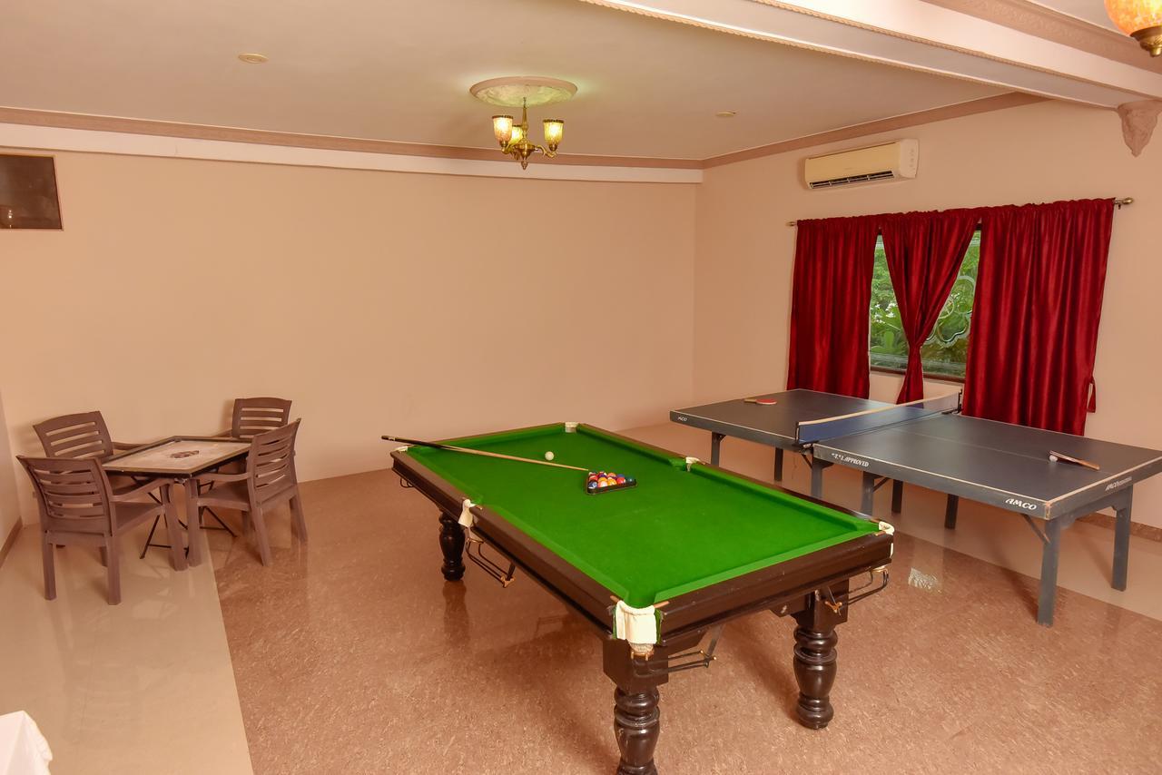 Araliayas Resort & Spa Ουνταϊπούρ Εξωτερικό φωτογραφία