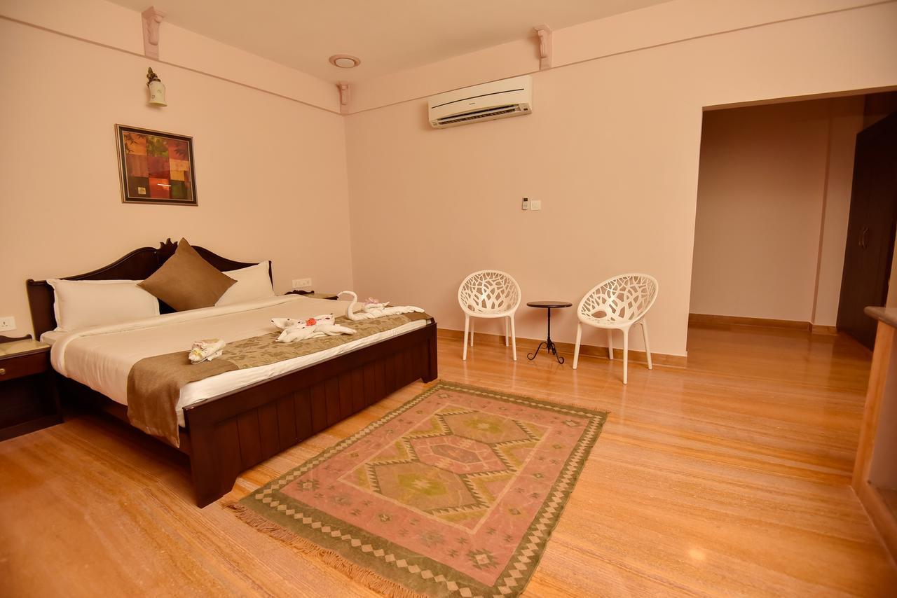 Araliayas Resort & Spa Ουνταϊπούρ Εξωτερικό φωτογραφία