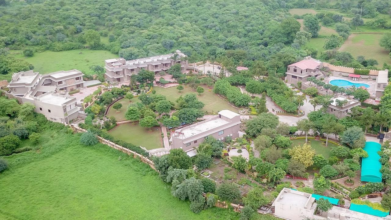 Araliayas Resort & Spa Ουνταϊπούρ Εξωτερικό φωτογραφία